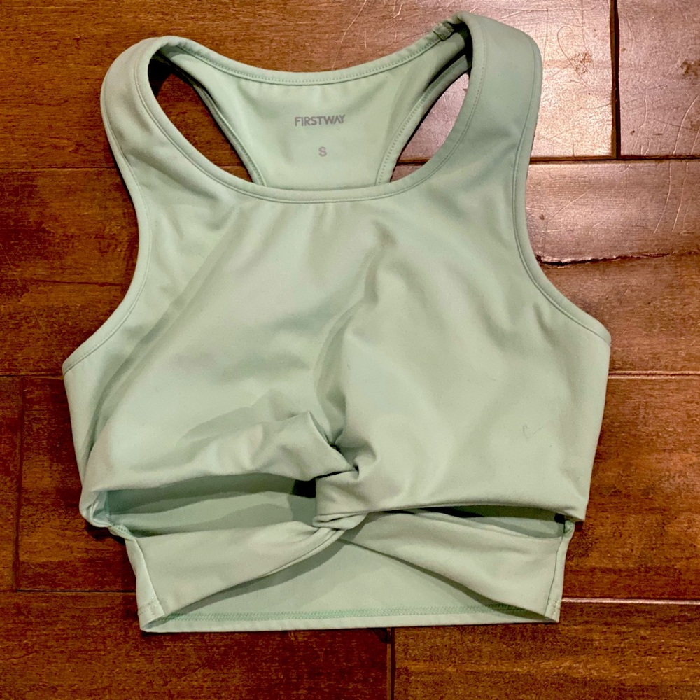Cross-design Crop Workout Tank